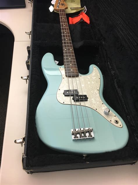 mark hoppus signature bass